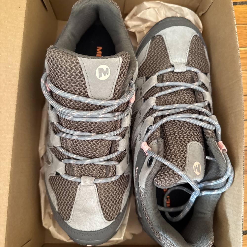Merrell Womens AlverstoneHiking Shoe New in box - Picture 7 of 7